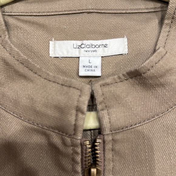 Liz Claiborne Putty Jean Jacket - NWOT - Picture 3 of 4